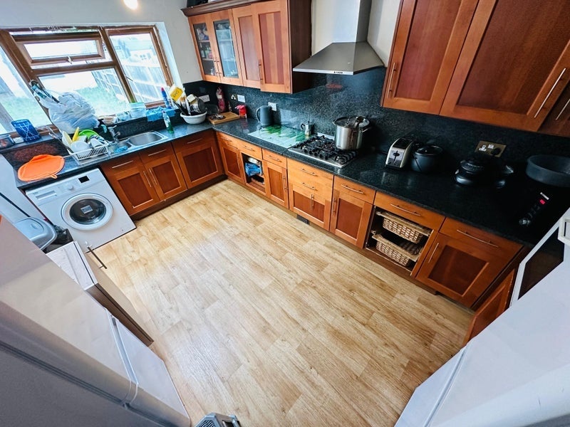 Room Murtwell Drive in Epping Forest