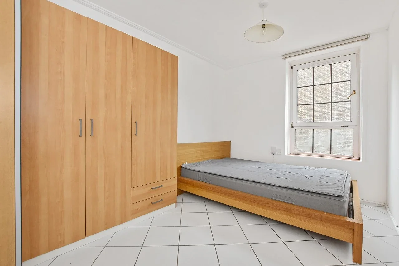 Flat Provost Street in Greater London