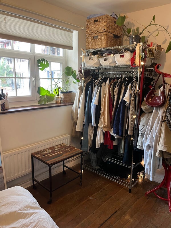 Room Kennington Park Road in Greater London