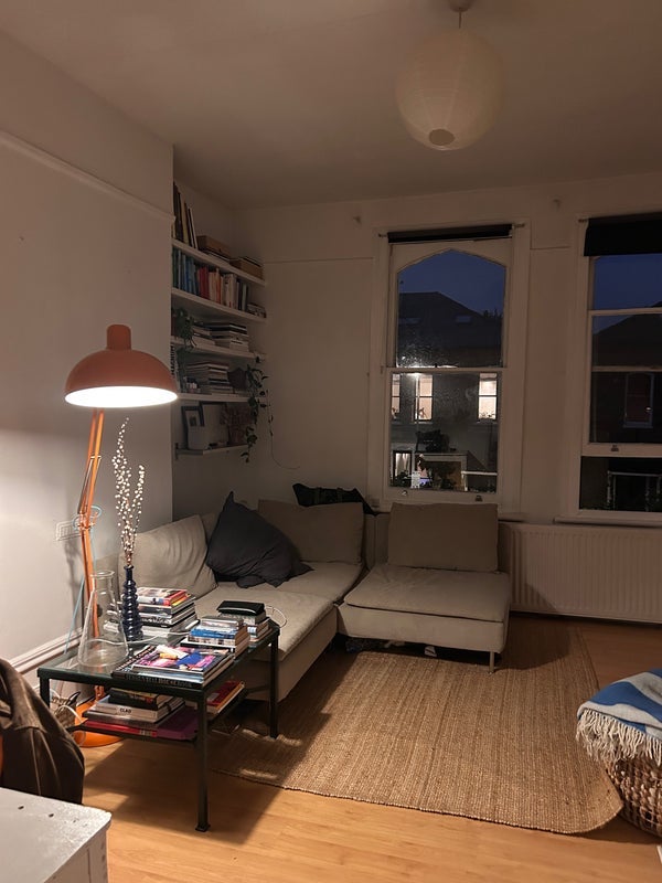 Flat Finsbury Park Road in Greater London