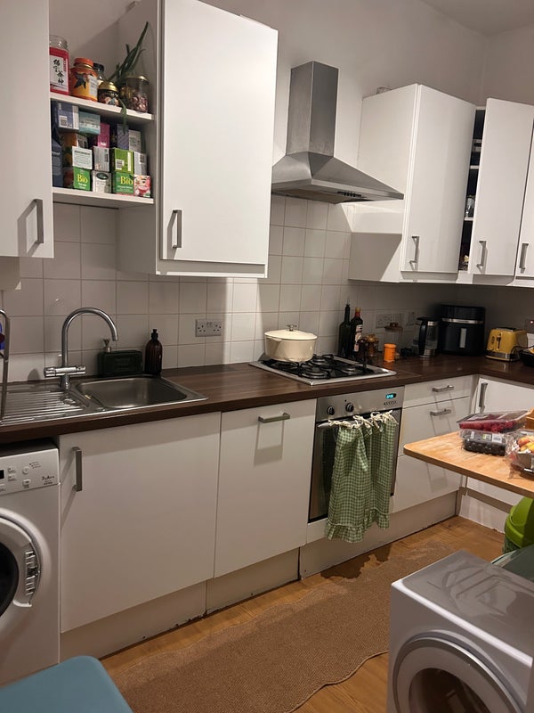 Flat Finsbury Park Road in Greater London