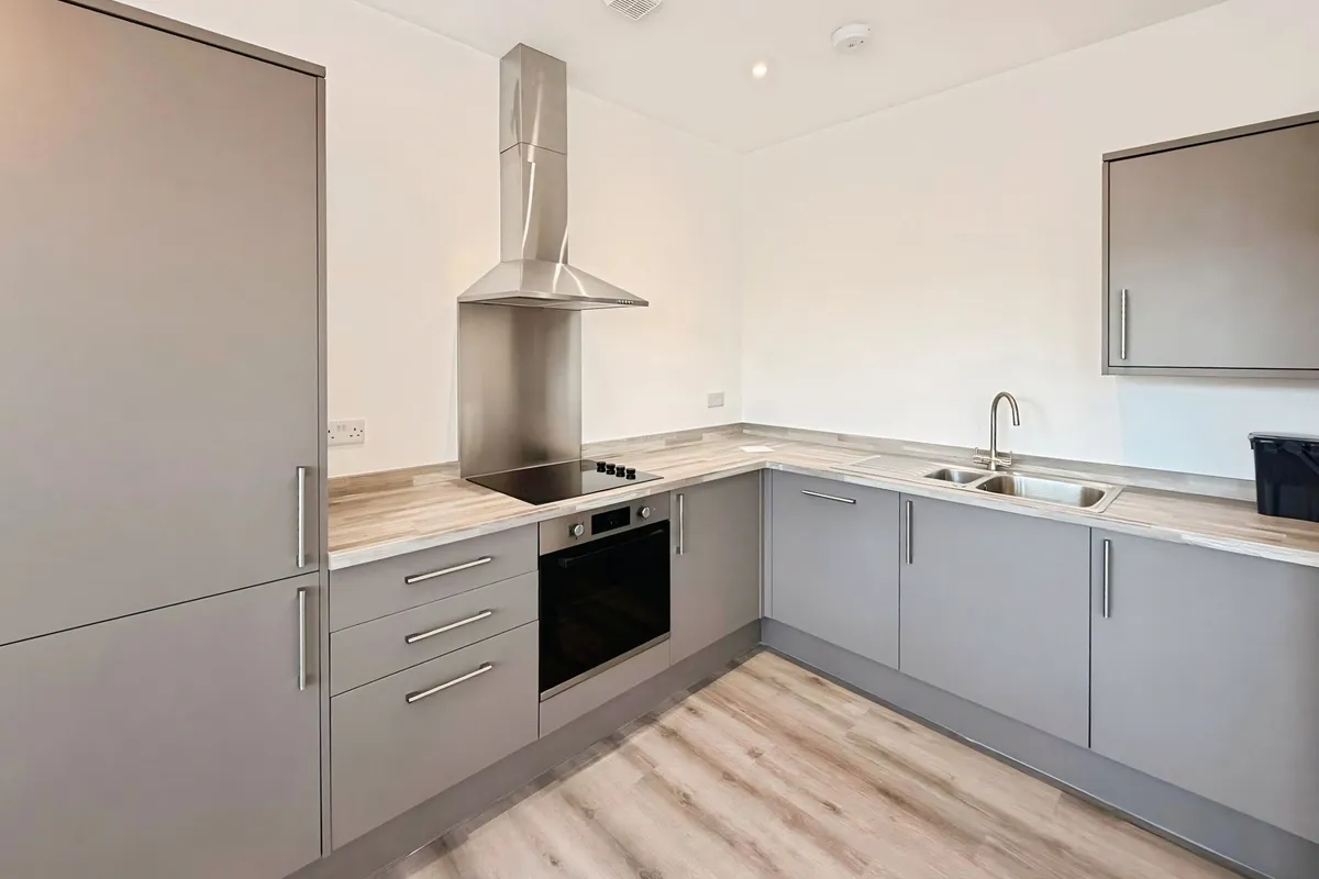 Flat Oundle Road in Peterborough