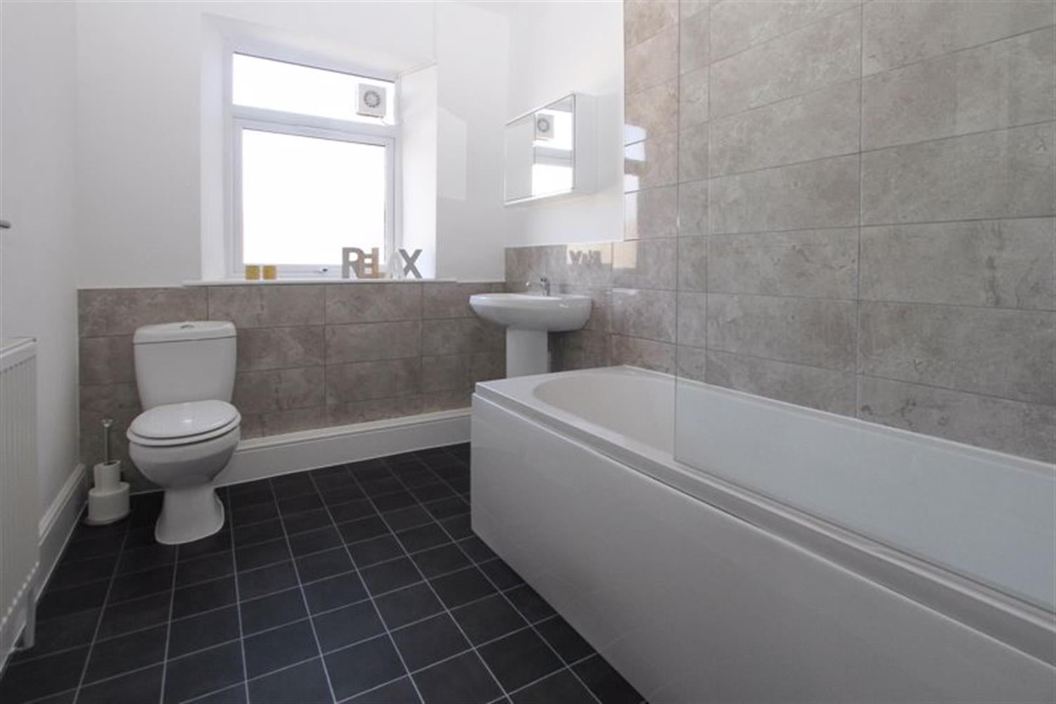 Flat Melbourne Terrace in Clevedon