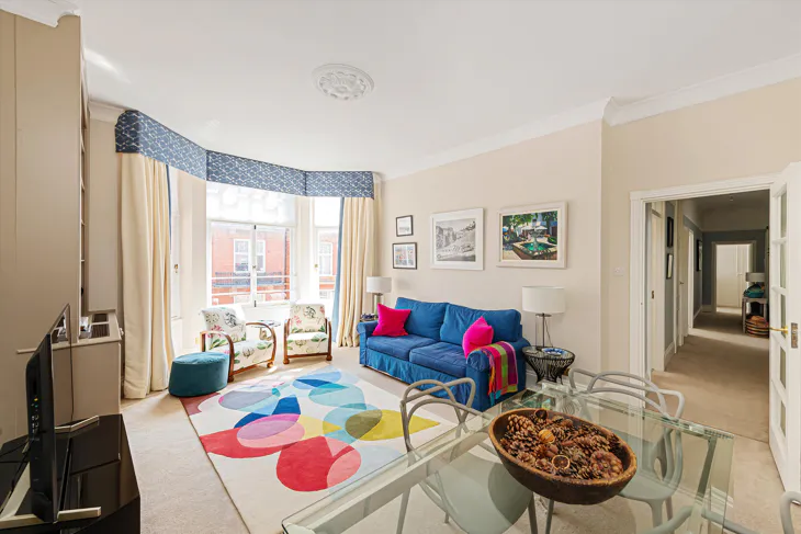 Flat Montagu Mansions in City of Westminster