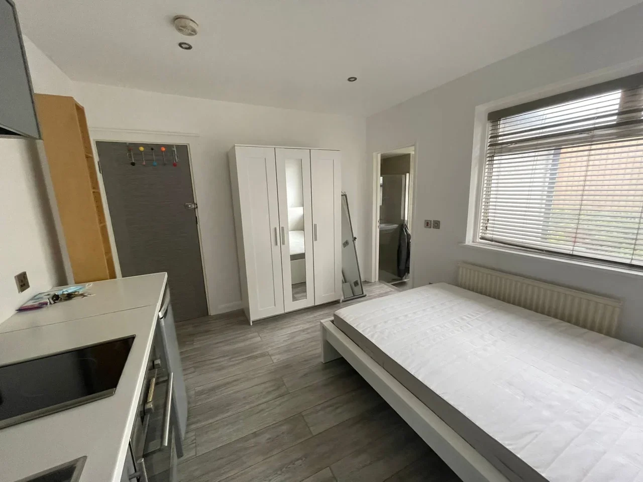 Flat Birkbeck Road in Greater London