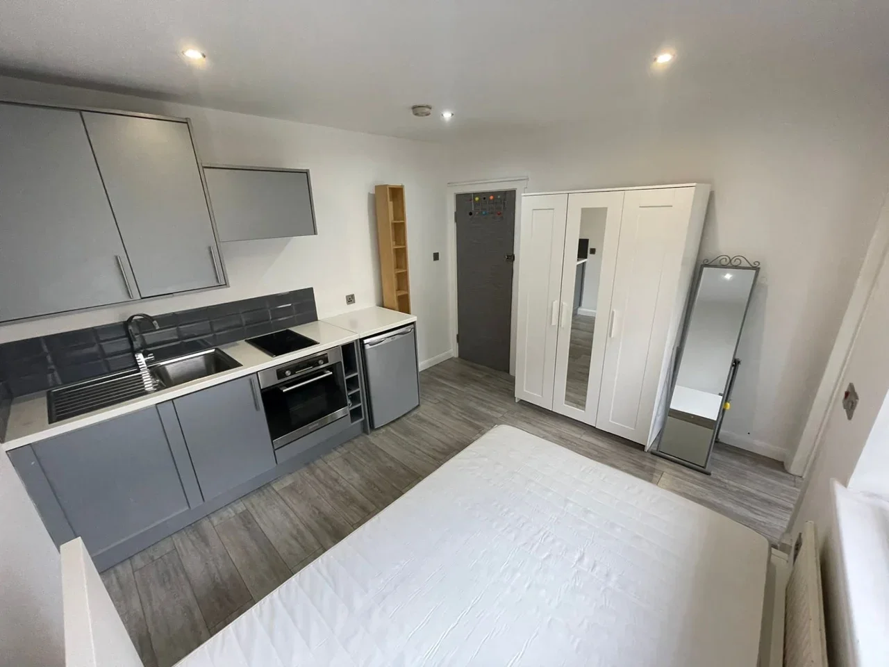 Flat Birkbeck Road in Greater London