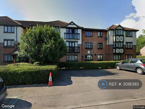 Flat Fairfield Close in Greater London