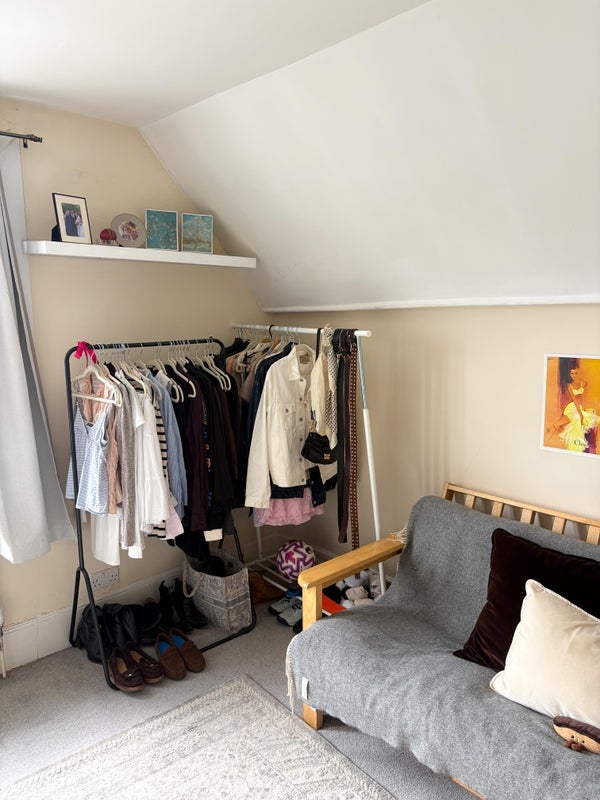Room Hermitage Road in Greater London