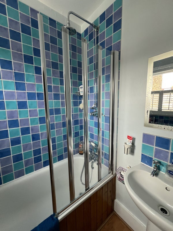 Room Lower Richmond Road in Greater London
