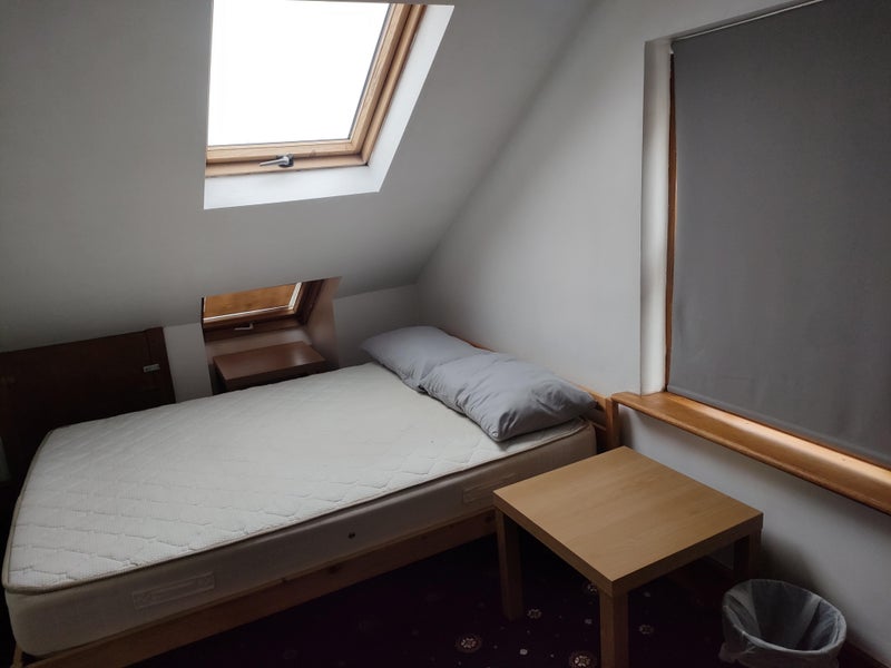 Room Somers Road in Greater London