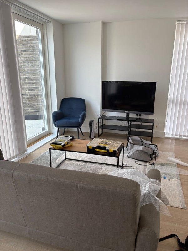 Room Herne Hill Road in Greater London