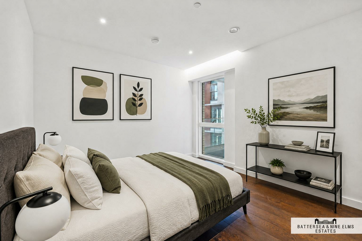 Flat Lanchester Way in Greater London