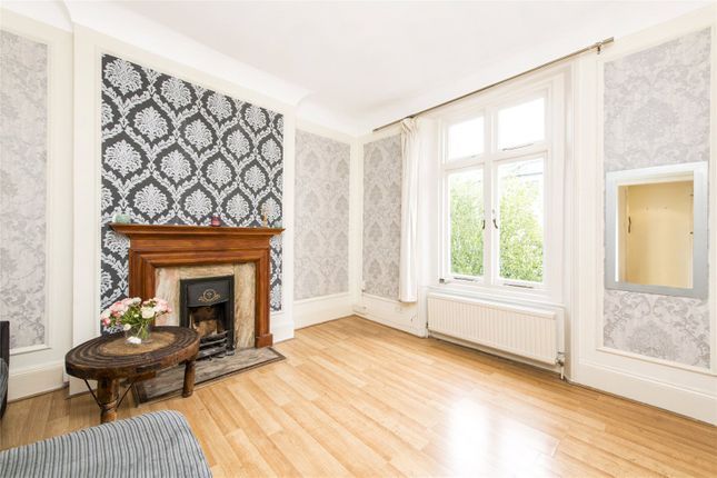 Flat Priory Terrace in Greater London