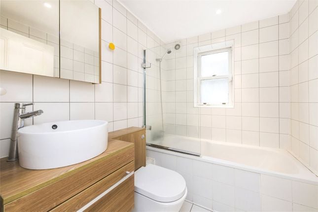 Flat Priory Terrace in Greater London
