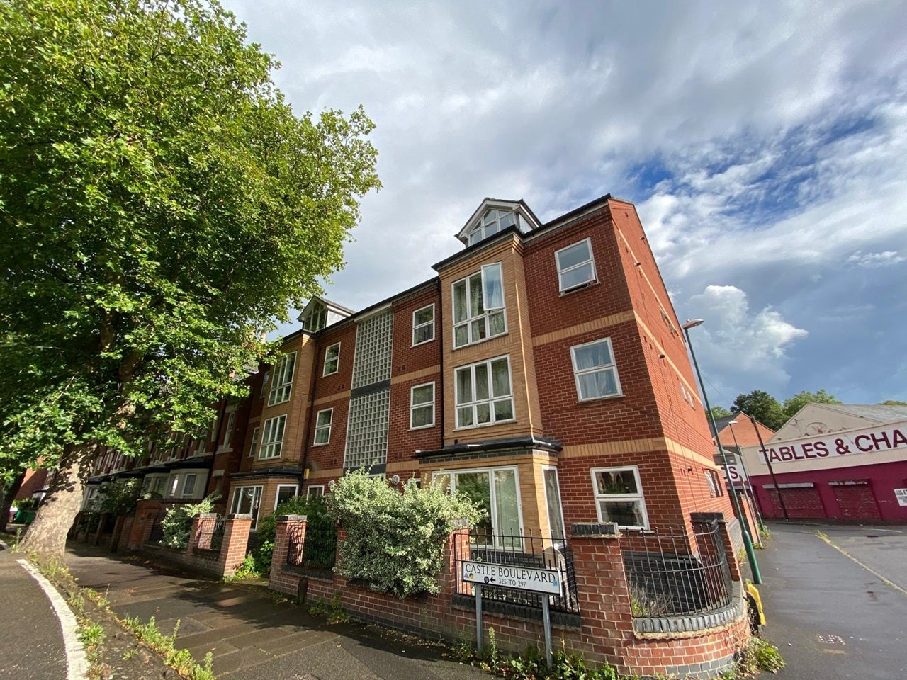 Flat Castle Boulevard in Nottingham