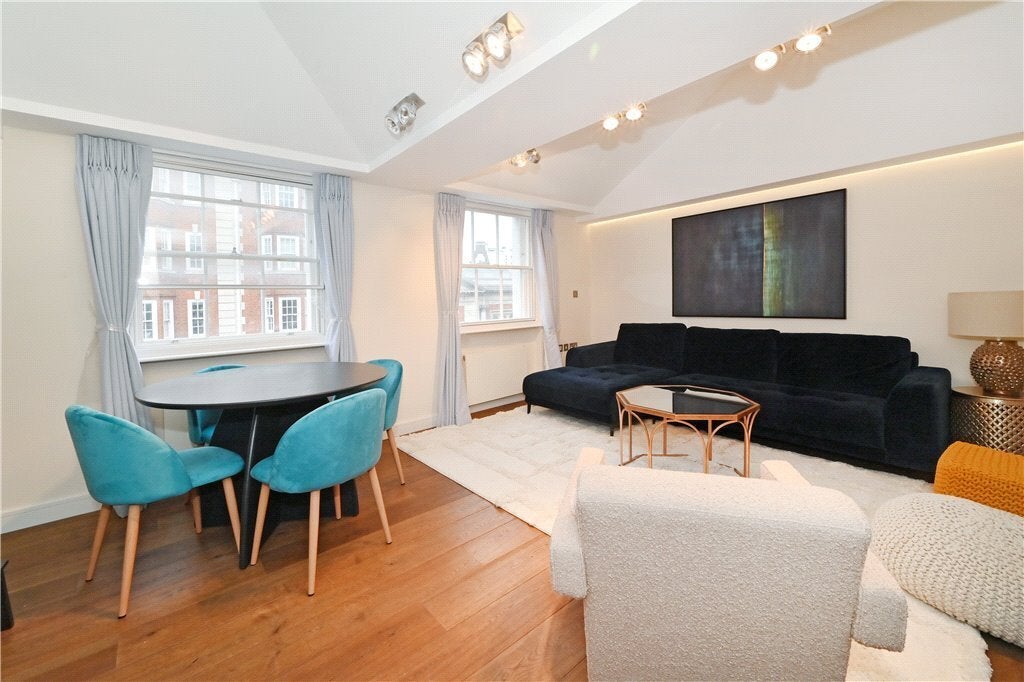 Flat Baker Street in City of Westminster
