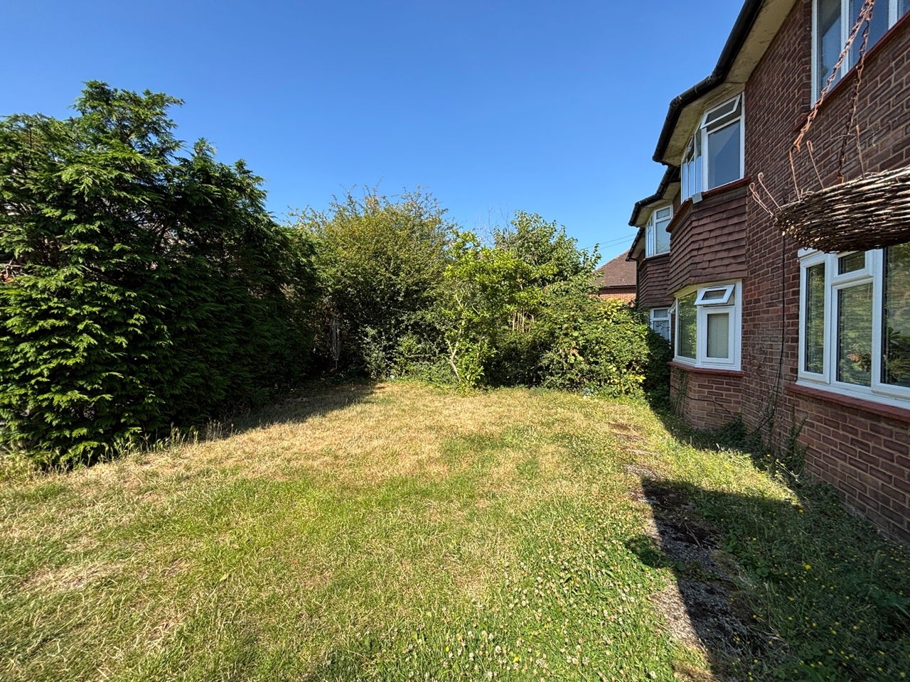Flat Hill Lane in Greater London