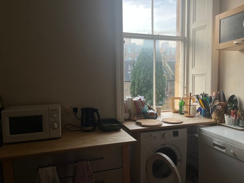 Room Thirlestane Road in City of Edinburgh