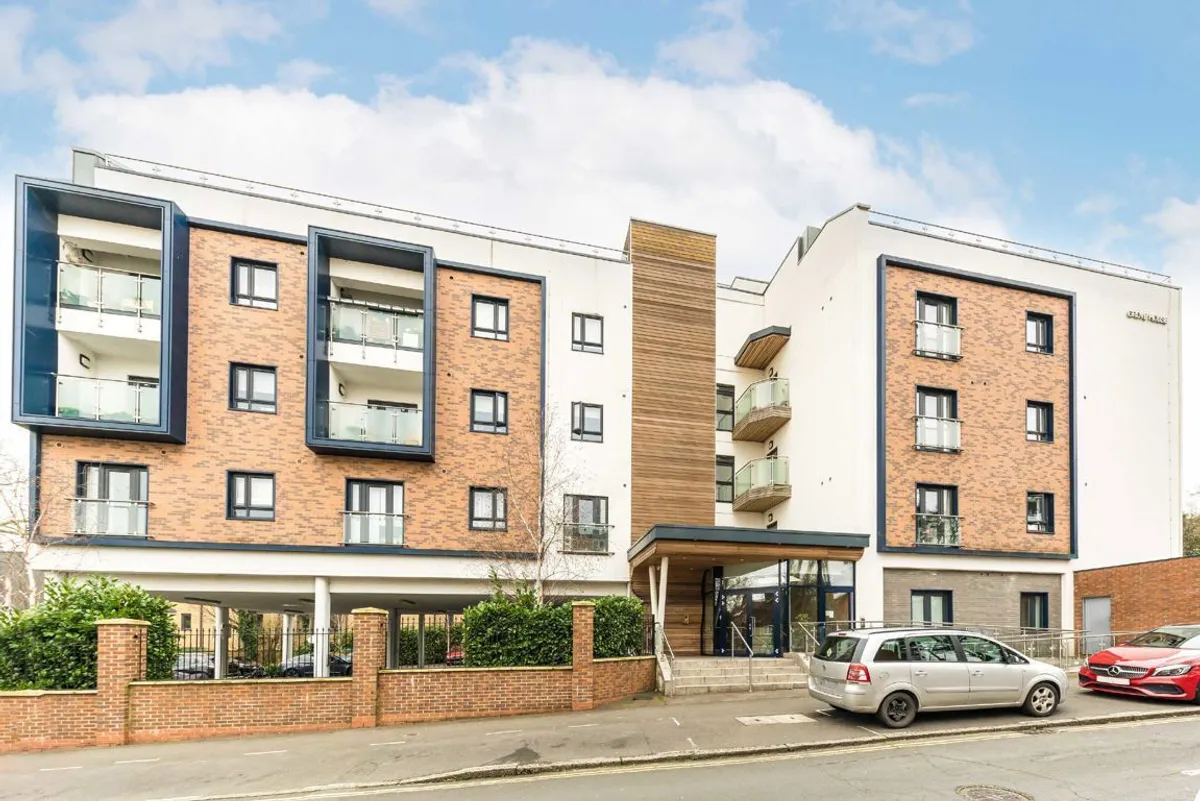 Flat Sidmouth Avenue in Greater London