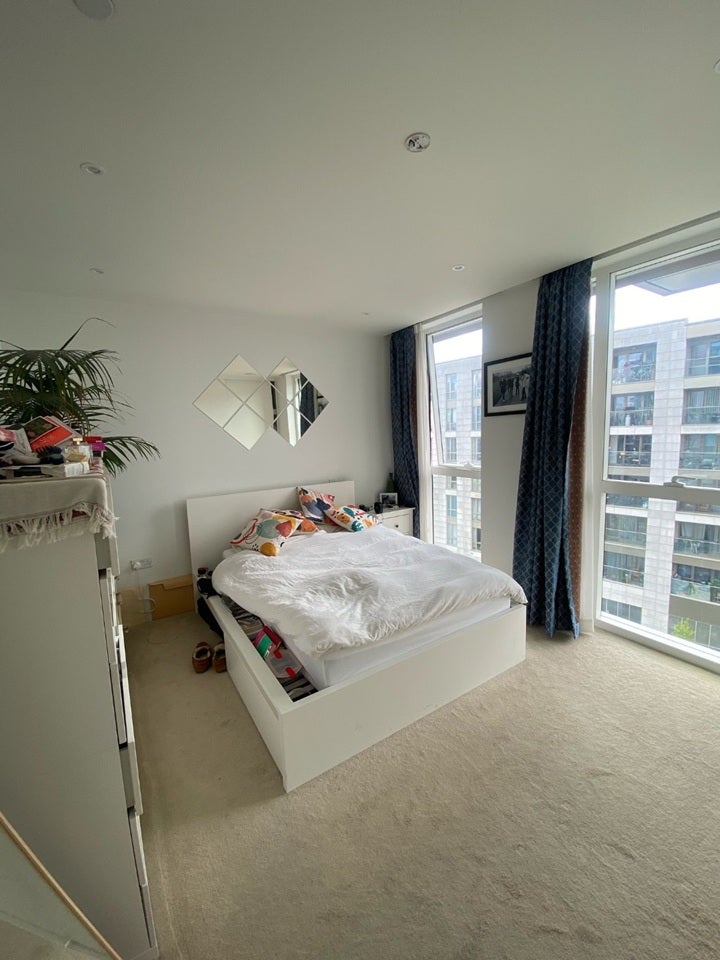 Flat Woodberry Down in Greater London
