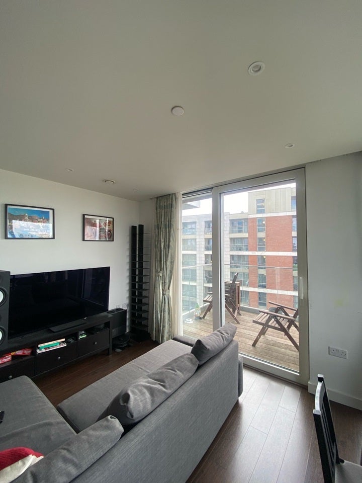 Flat Woodberry Down in Greater London