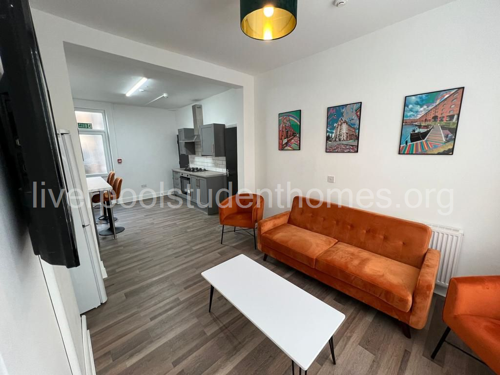 Flat Shaw Street in Liverpool