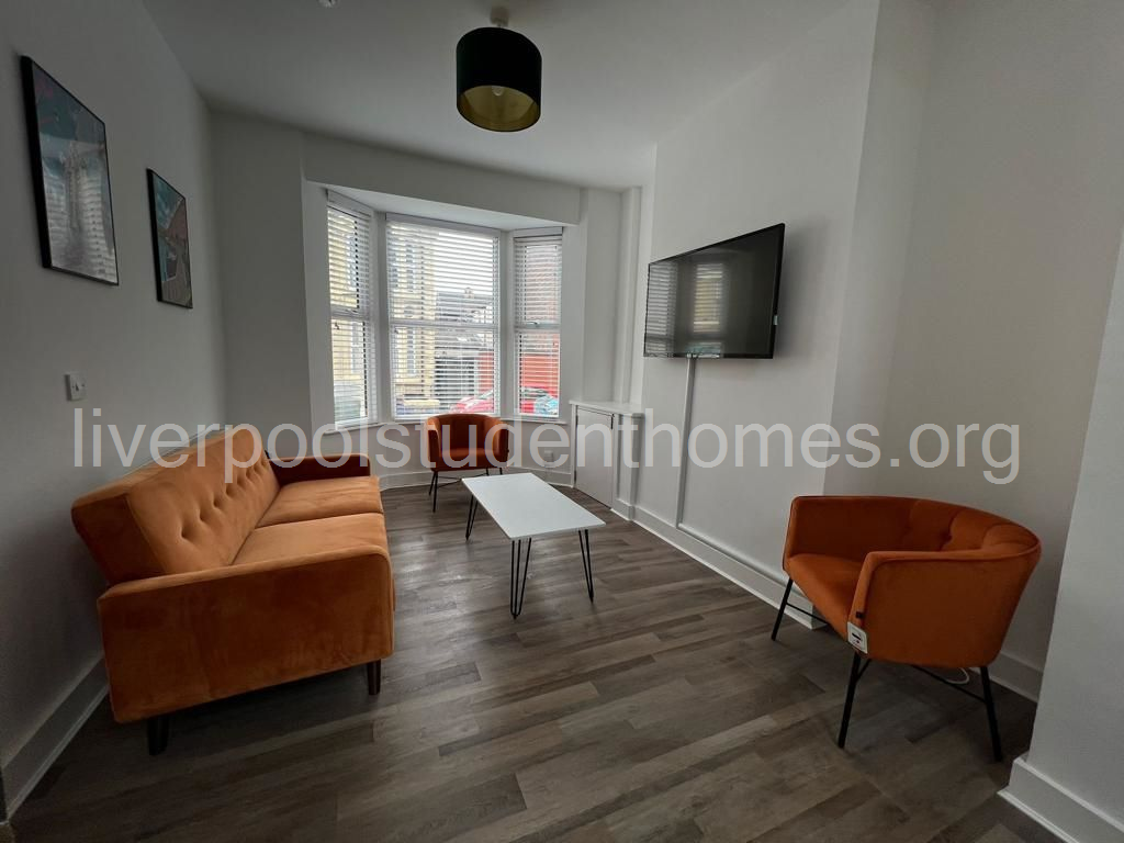 Flat Shaw Street in Liverpool