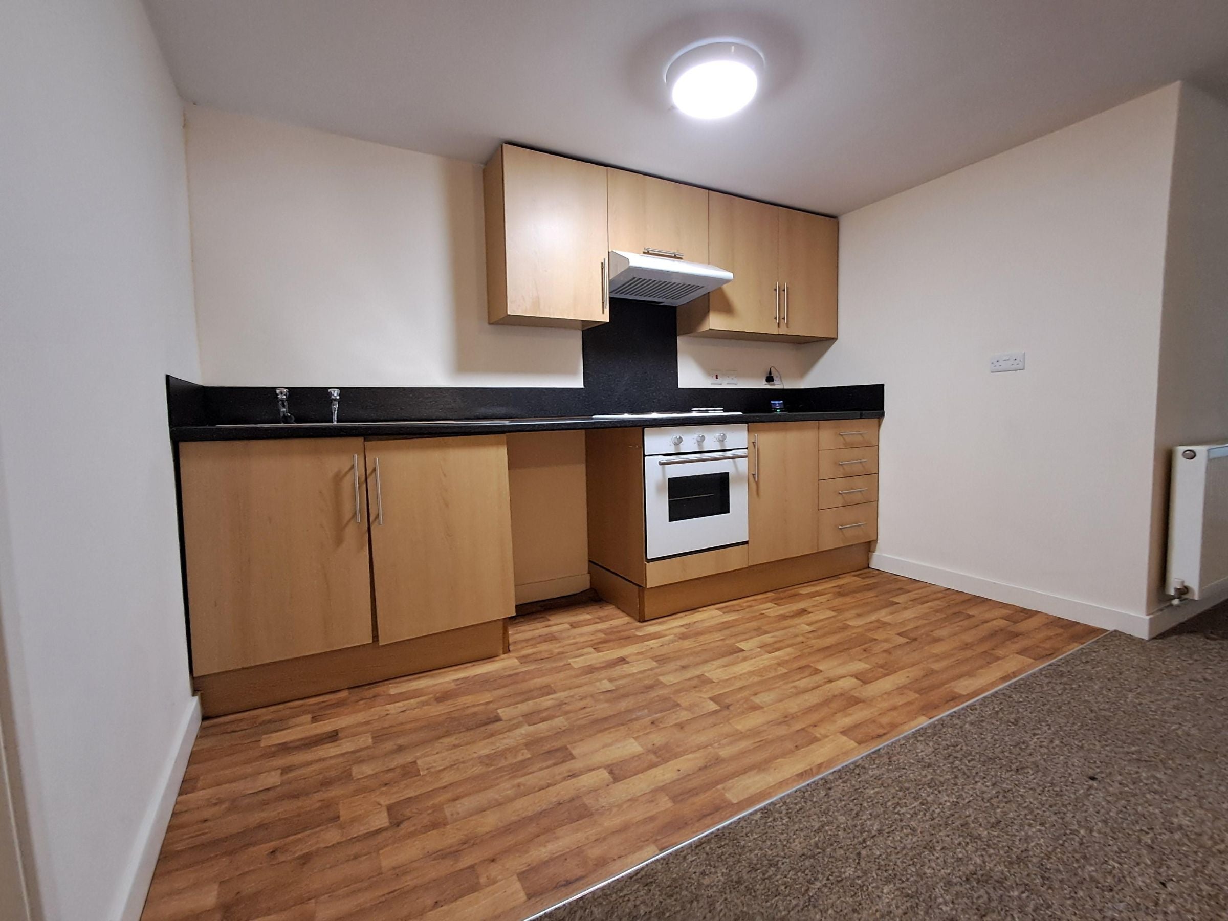 Flat Commercial Row in Pembroke Dock