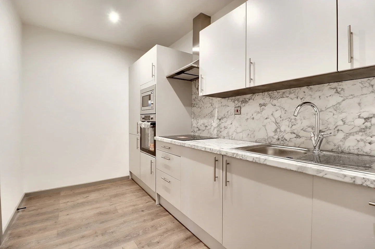 Flat Southchurch Road in Southend-on-Sea