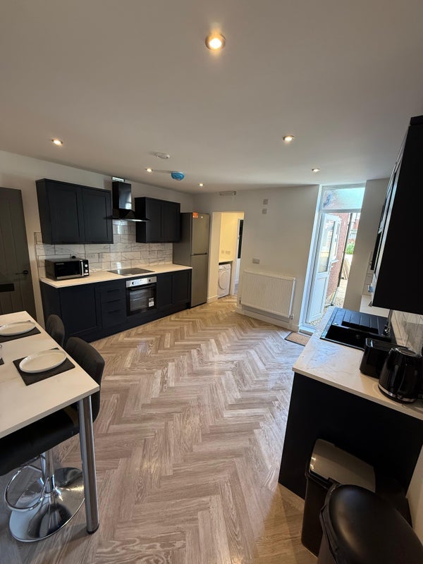 Room Princes Road in Stoke-on-Trent