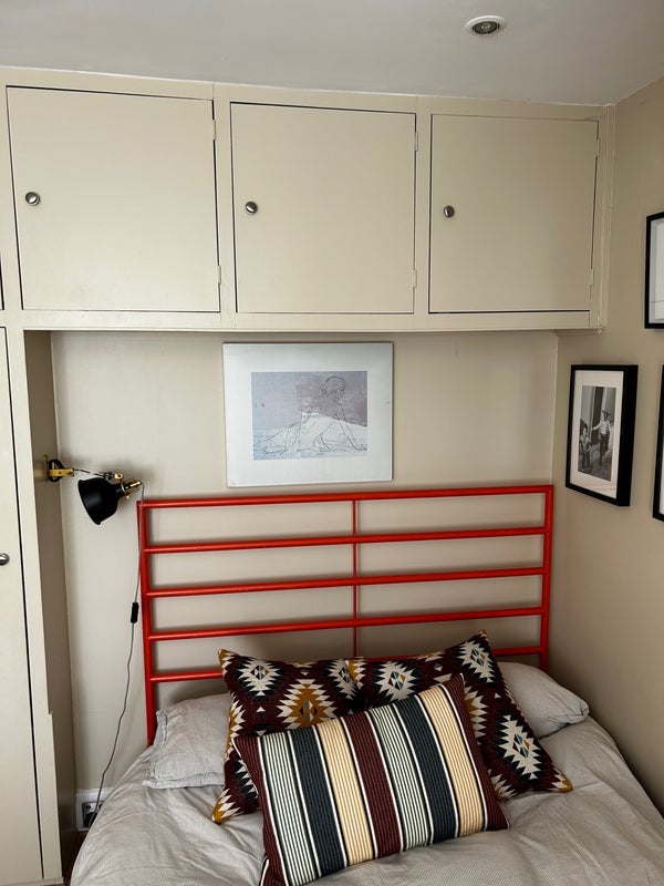 Room Tirlemont Road in Greater London