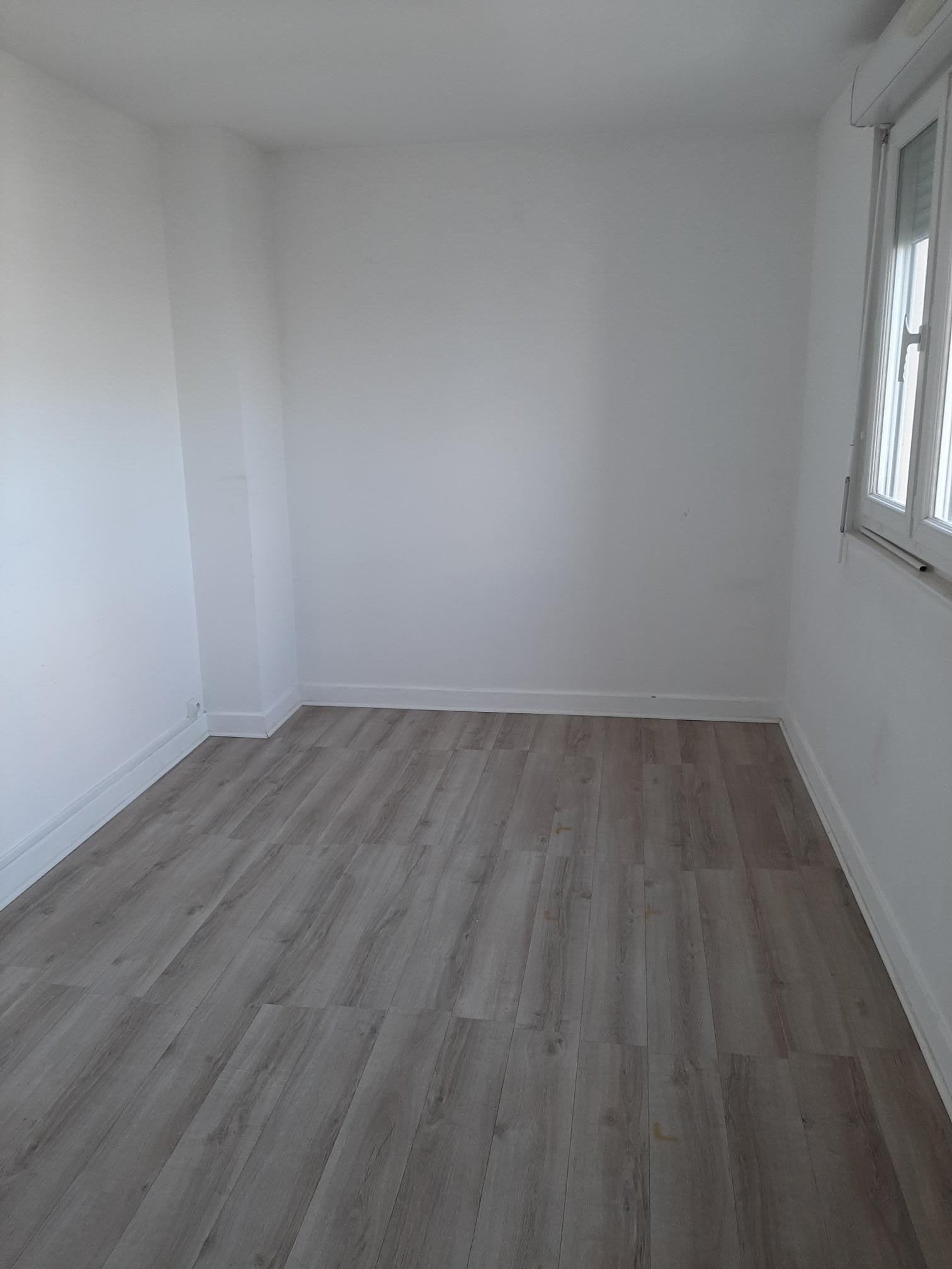 Flat Rue de Crimée in Paris