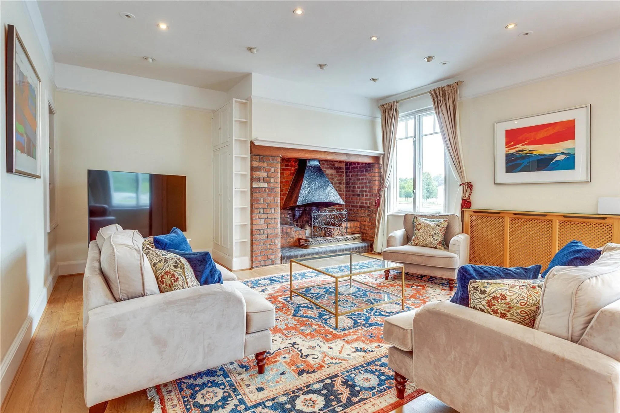 Flat Thameside in South Oxfordshire