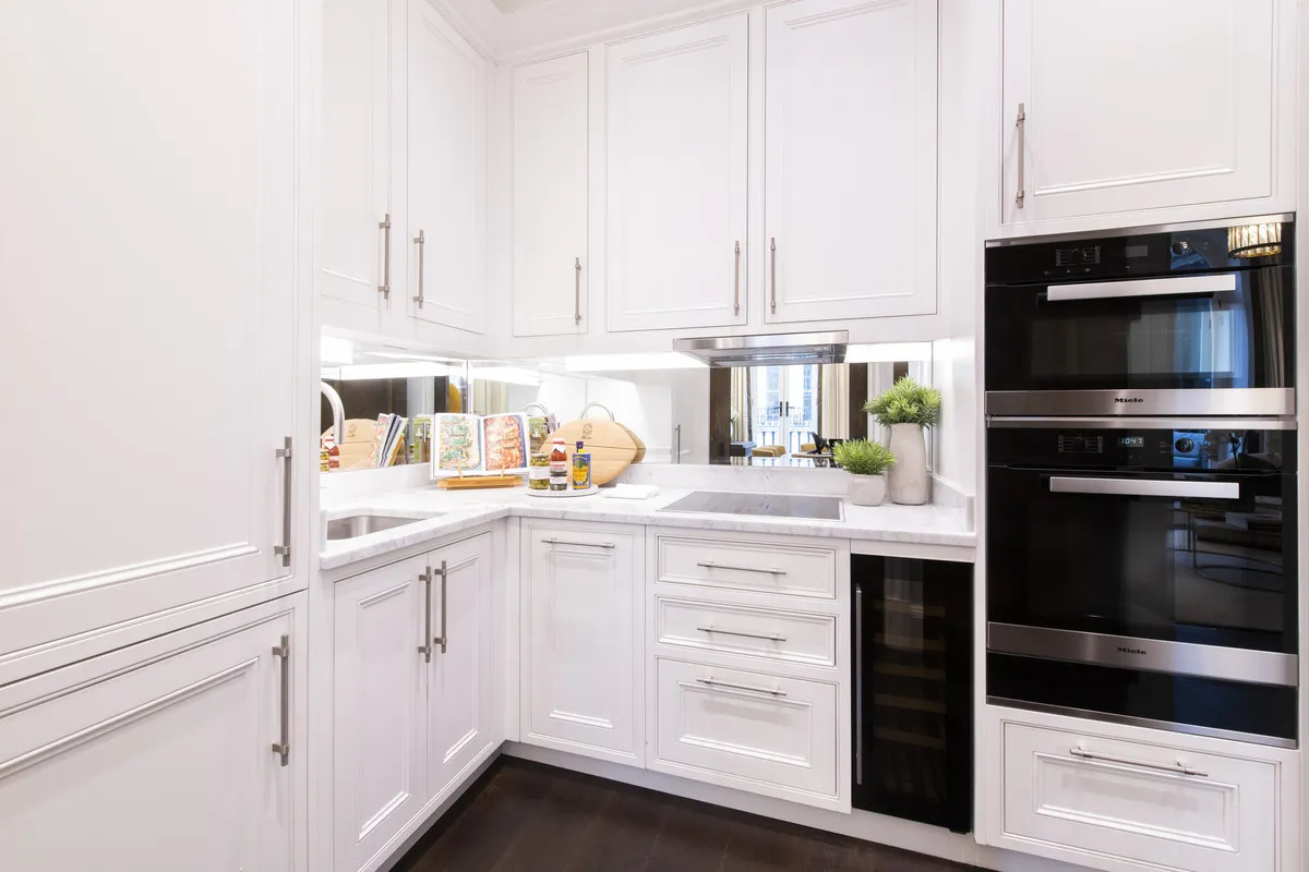 Flat Prince of Wales Terrace in Greater London