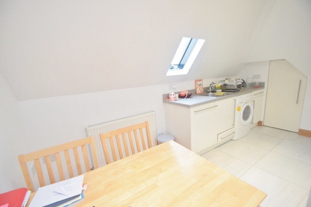 House Ossulton Way in Greater London