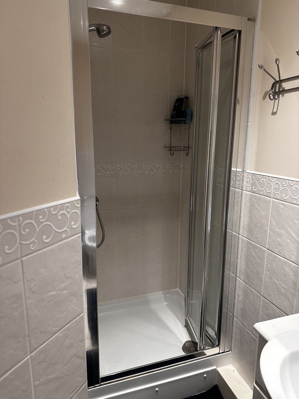 Room Canley Road in Coventry