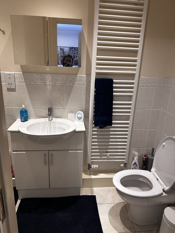 Room Canley Road in Coventry