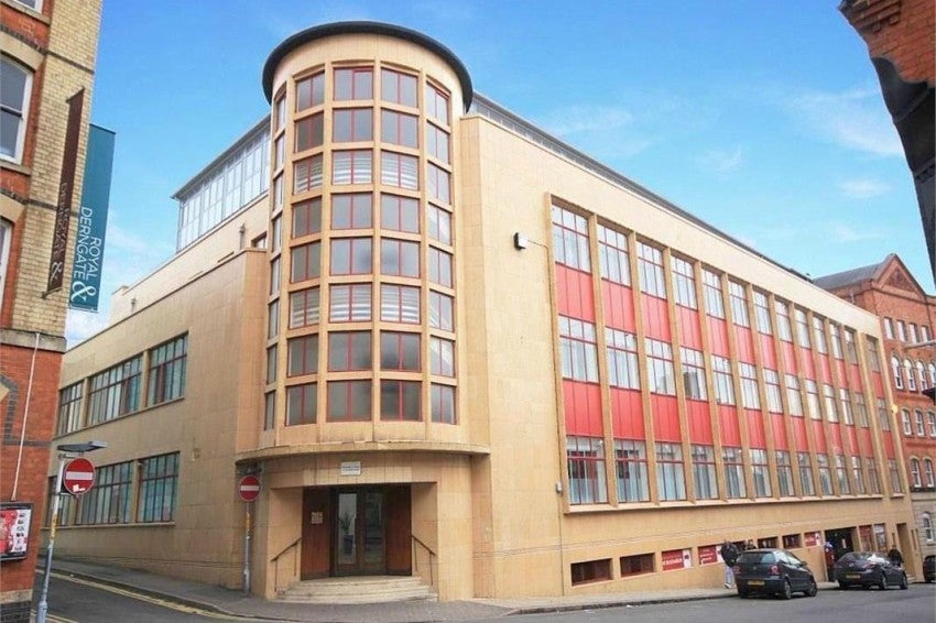 Flat Guildhall Road in Northampton