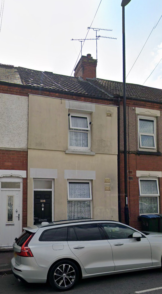 House Harnall Lane East in Coventry
