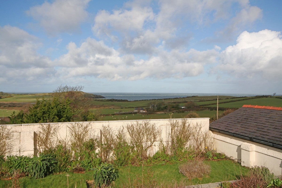 House Ffordd Caergybi in Cemaes