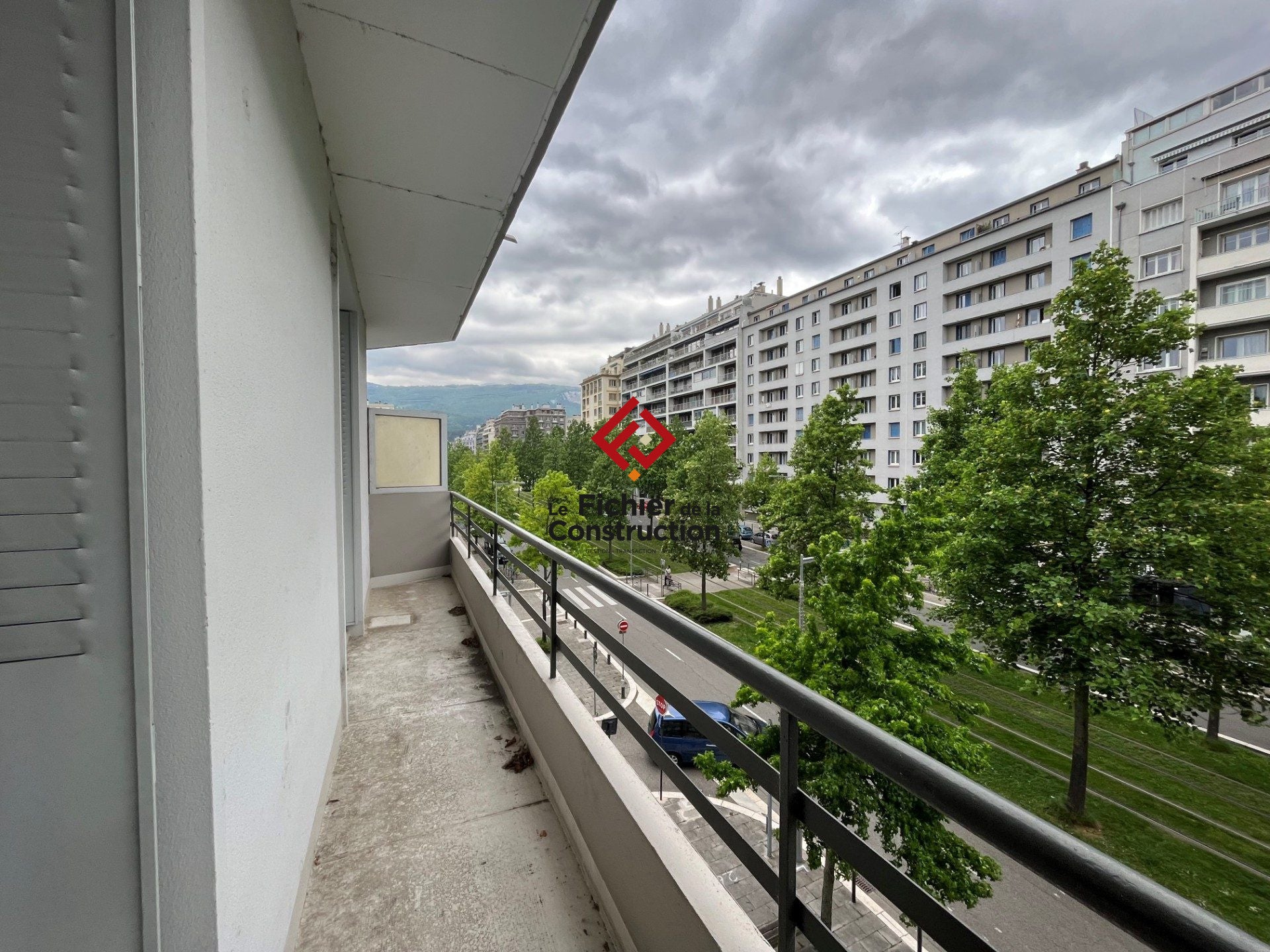 Flat Quai Stéphane Jay in Grenoble