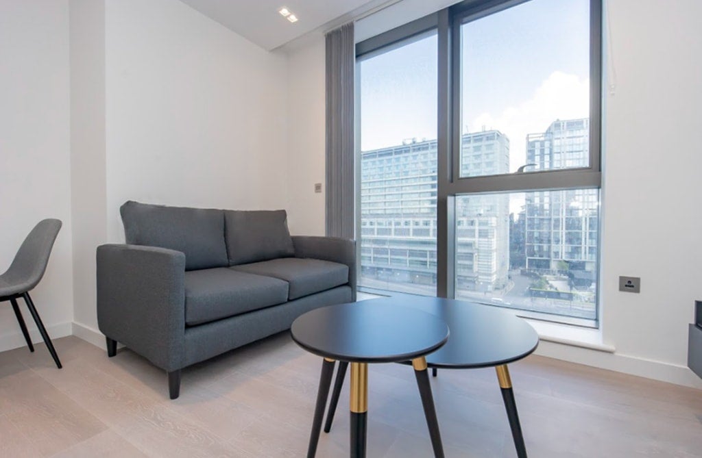 Flat Newcastle Place in City of Westminster