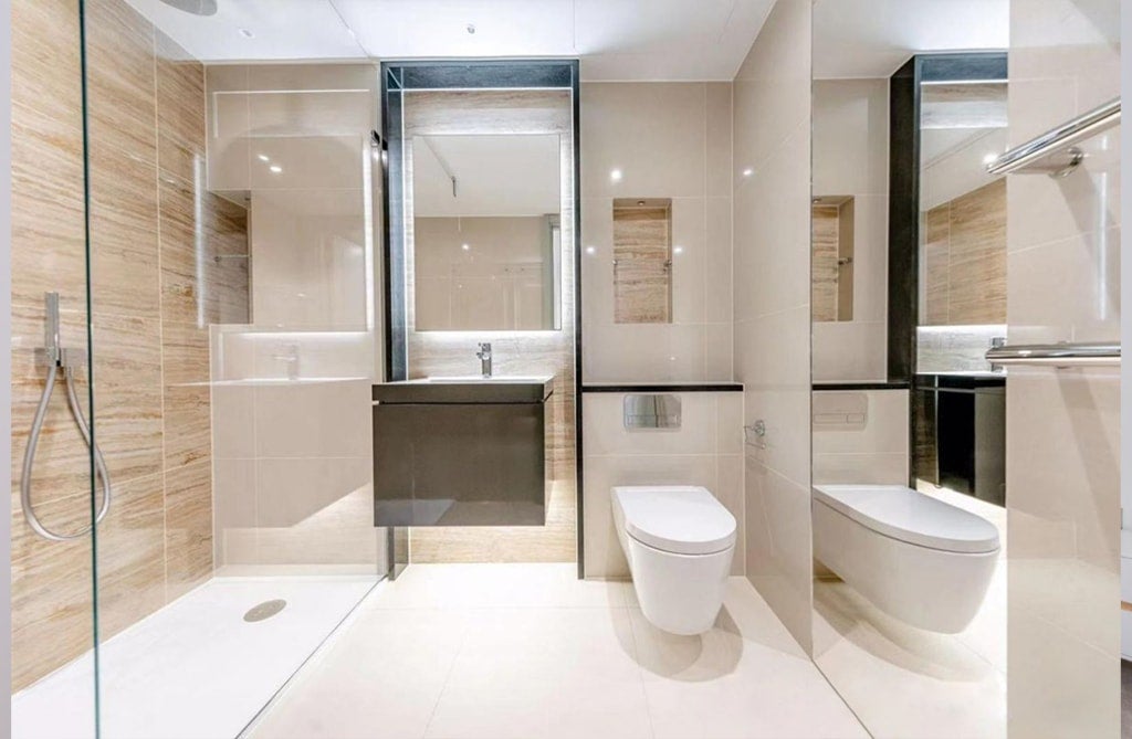Flat Newcastle Place in City of Westminster