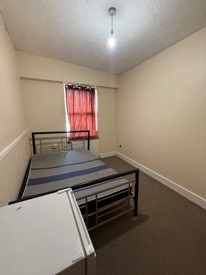 Room Portland Road in Greater London