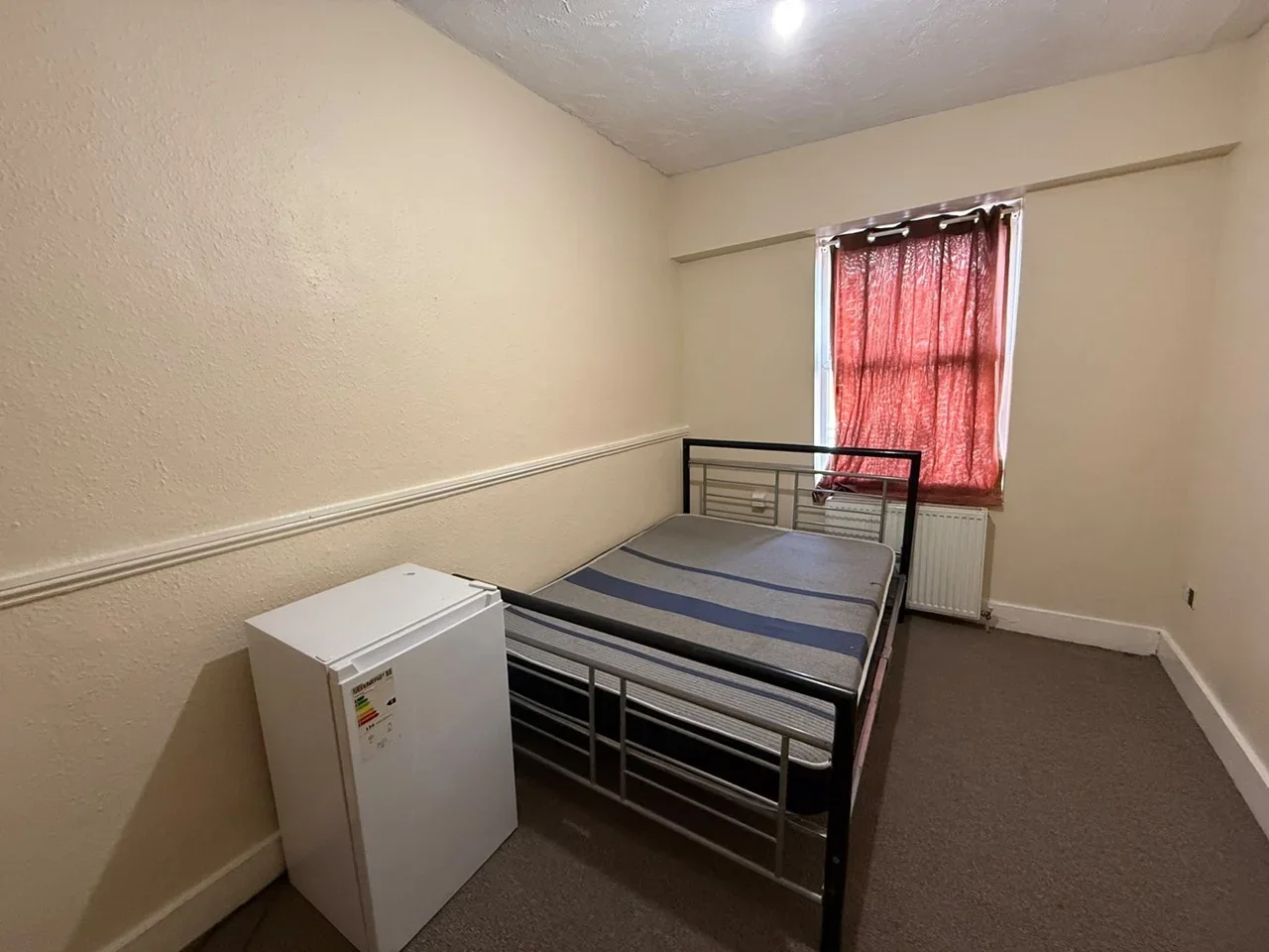 Room Portland Road in Greater London