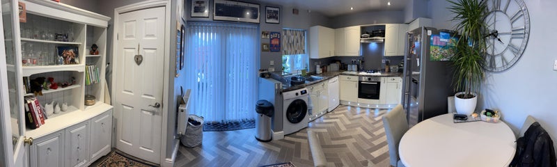Room Carnbroe Avenue in Coventry