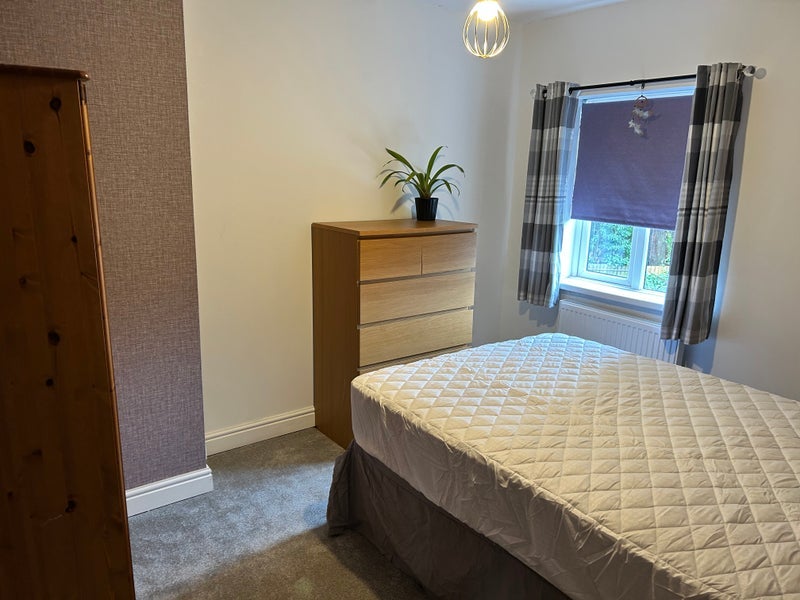 Room Carnbroe Avenue in Coventry