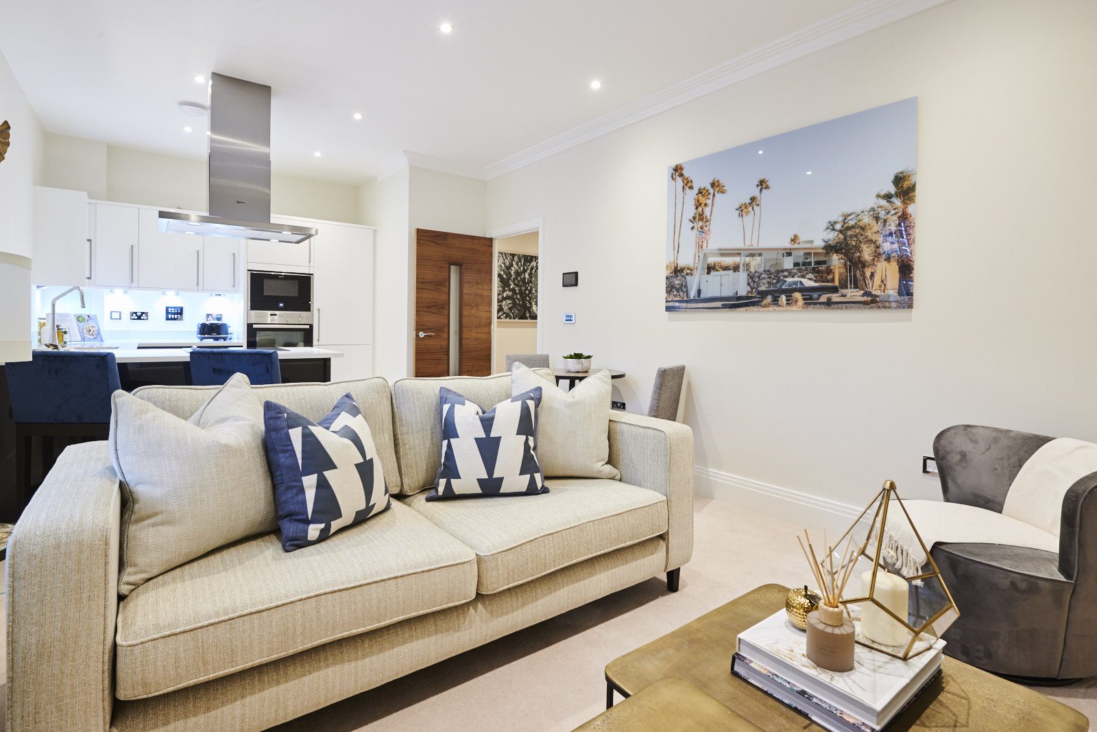 Flat Rainville Road in Greater London