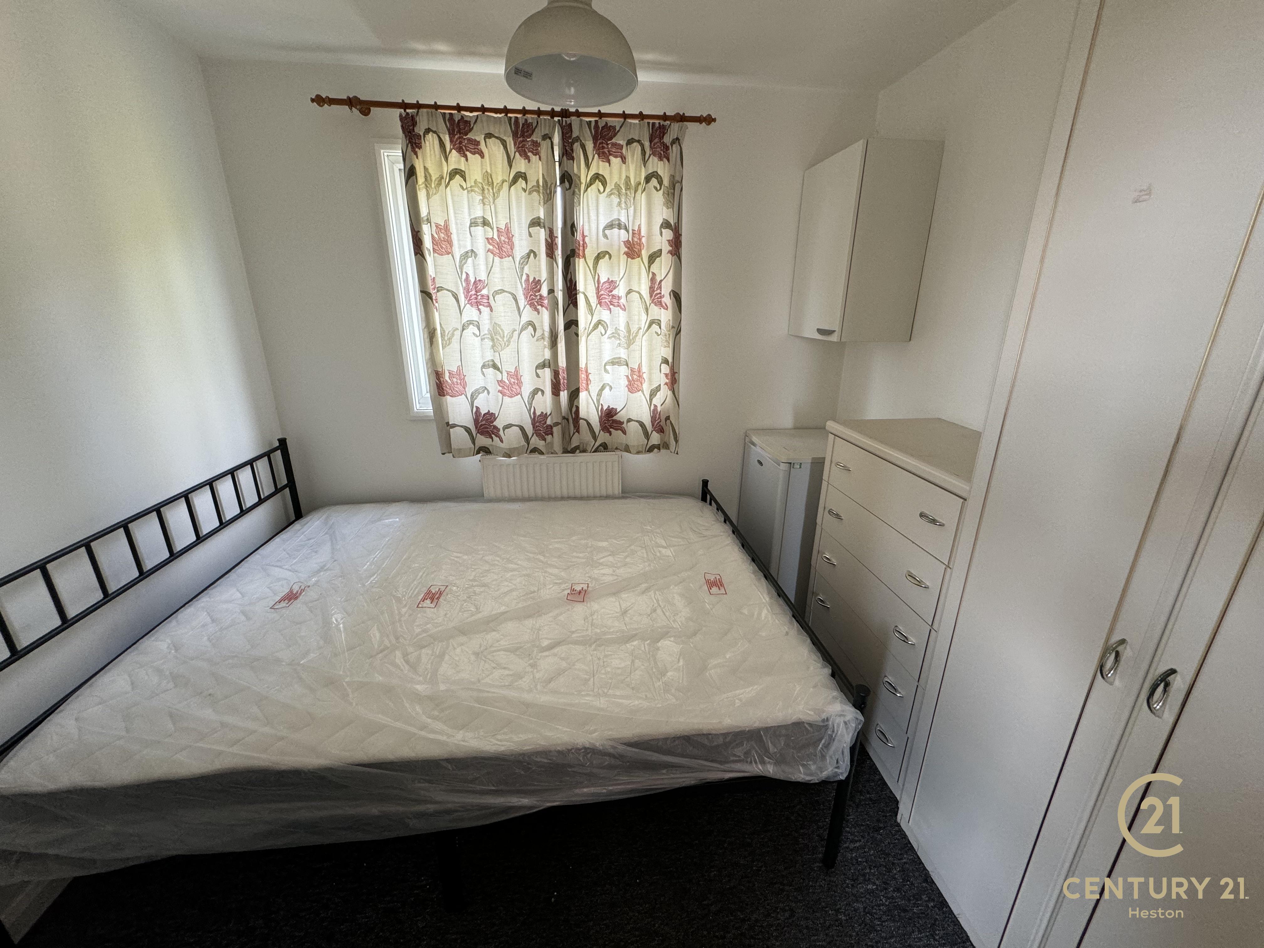 Room Halsway in Greater London