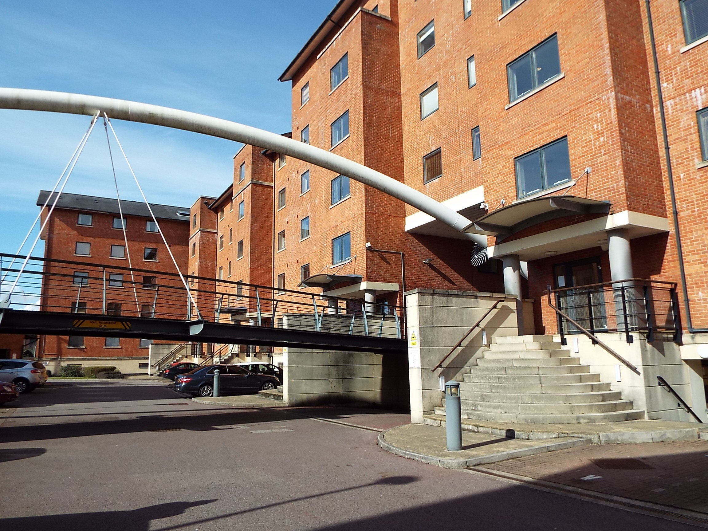 Flat Henke Court in Cardiff